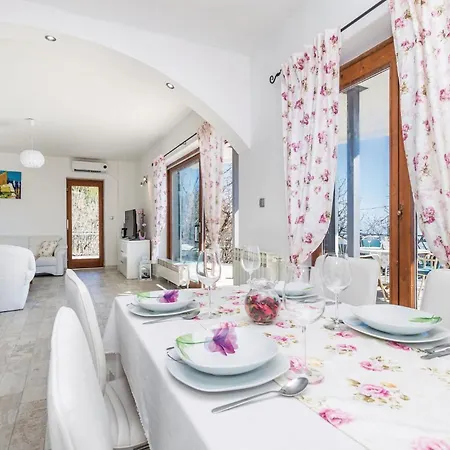 Apartment Amazing In With House Sea View Matulji
