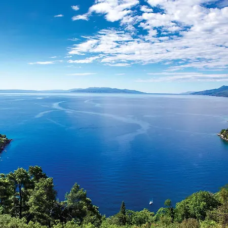 Apartment Amazing In With House Sea View *