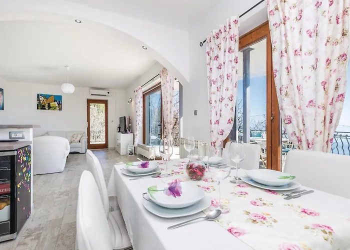 Apartment Amazing In With Wifi Matulji